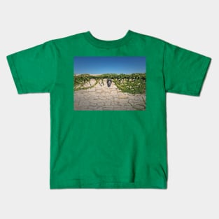 vintage style hedge Kids T-Shirt